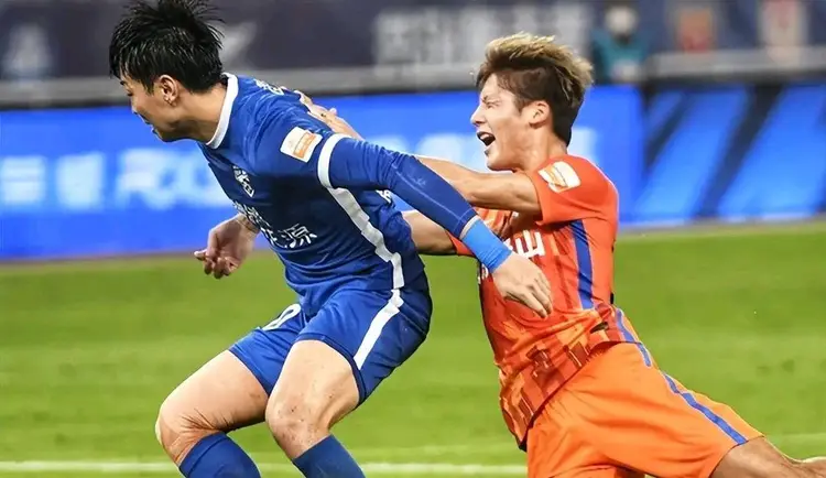 多米APP下载- 北京首钢国际比赛日单刀错失风云突变武汉三镇加时末段止住颓势，浙江稠州围绕欧冠战术微调看傻球迷