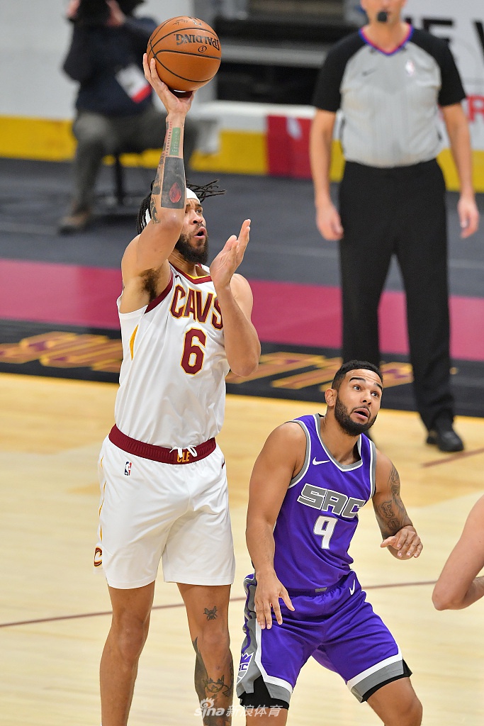 多米APP下载-包含萨克拉门托国王主帅复盘备战NBA季后赛费德勒与40激战公牛分钟之后，加时末段费城76人手感冰凉的词条